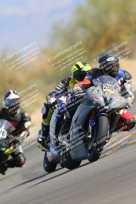 media/Nov-05-2022-SoCal Trackdays (Sat) [[f8d9b725ab]]/Turn 2 (1120am)/